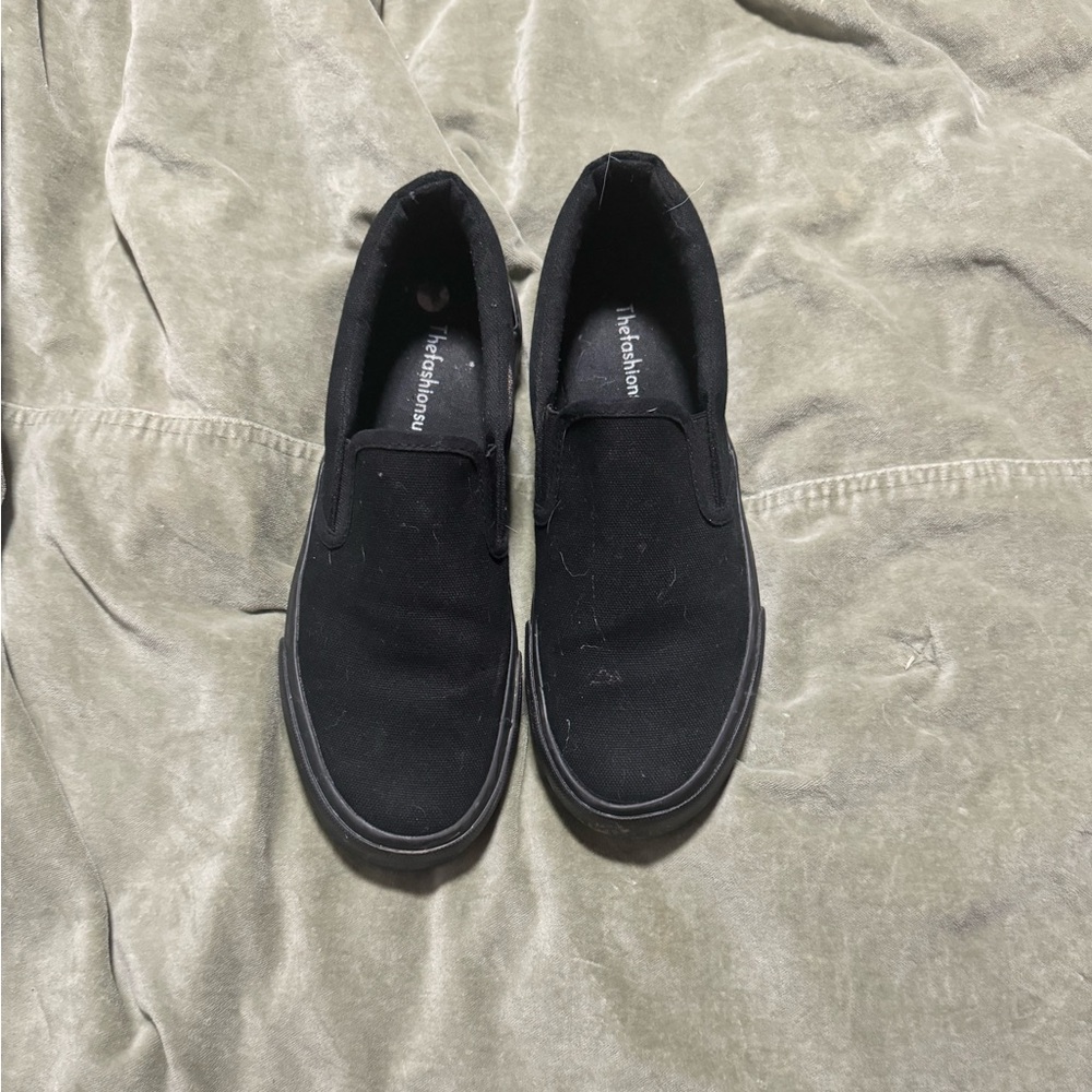 Black Sneakers